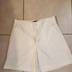NEW Lee Creme Beige Off White Shorts Size 6